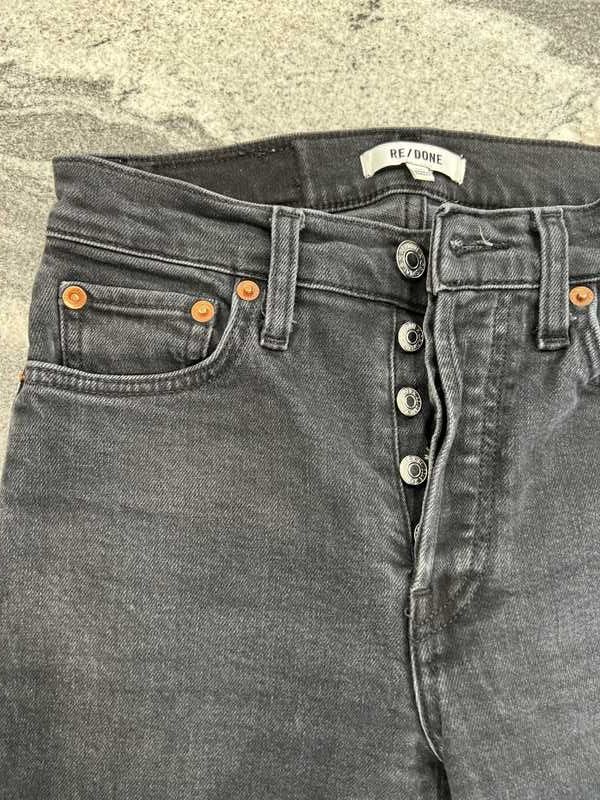 Comfort Stretch High Rise Ankle Crop - Faded Black sold by Re/Done product image thumbnail 3