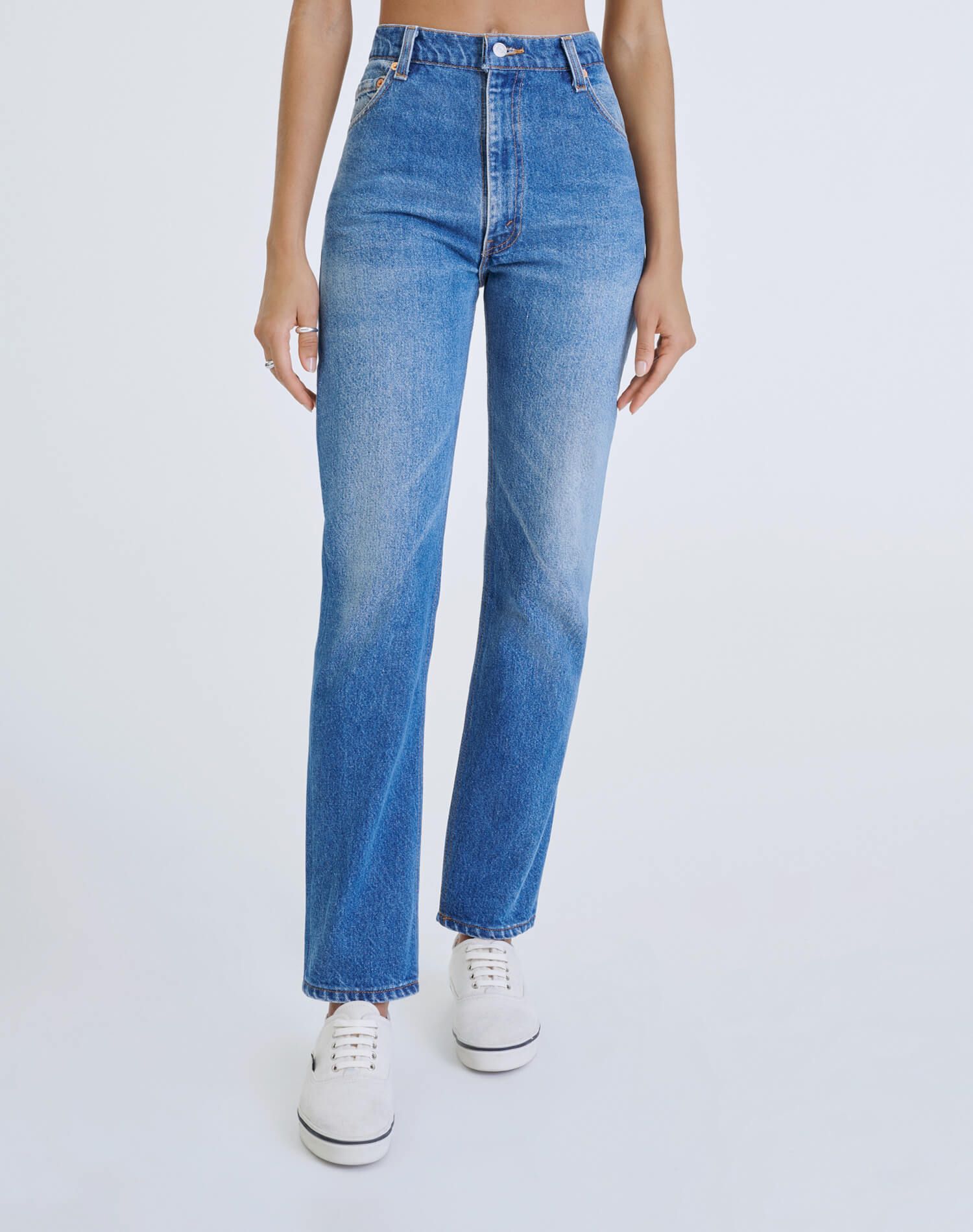 Levi's 70s Straight - Indigo sold by Re/Done product image thumbnail 2