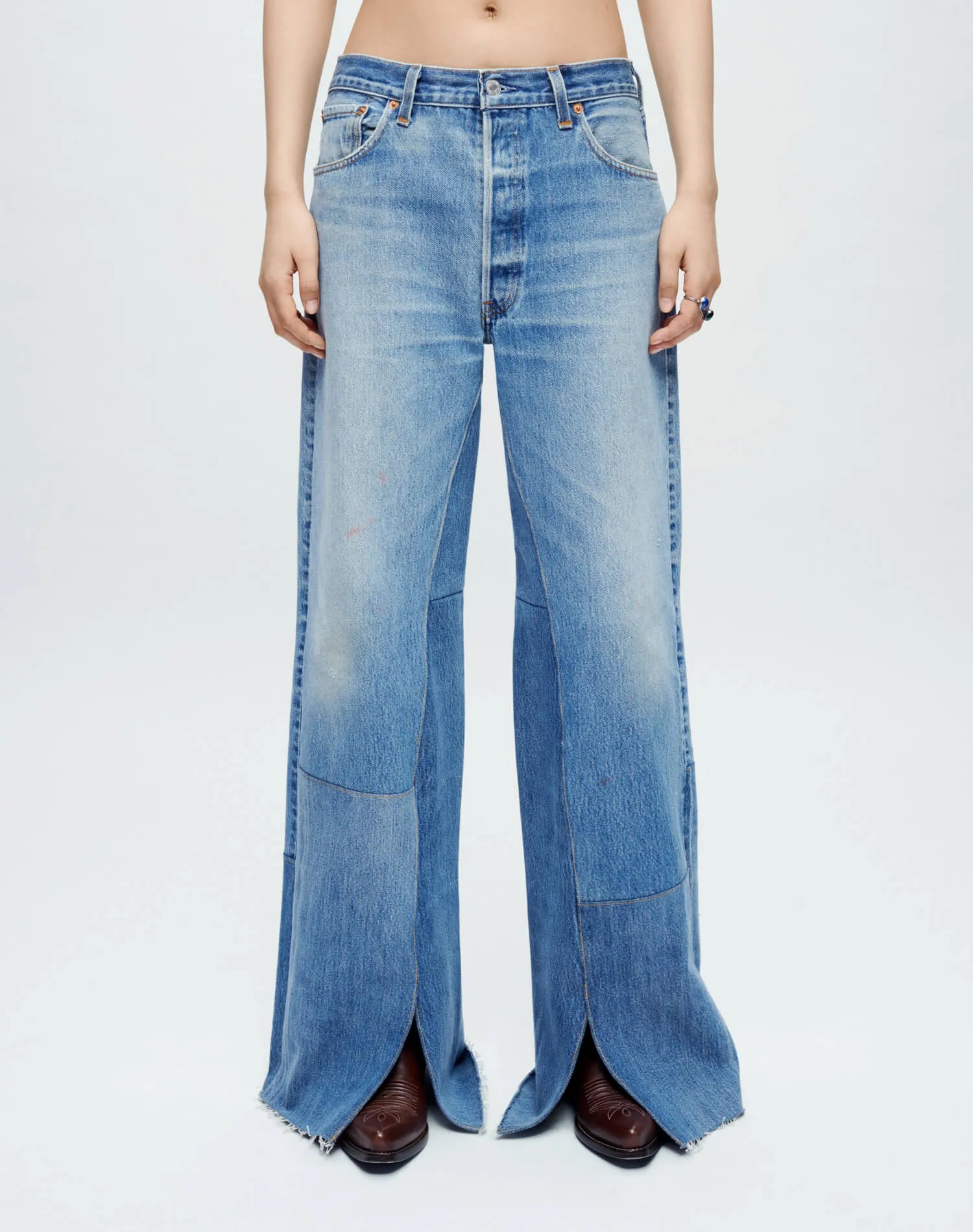 Levi's Low Rise Loose - Indigo sold by Re/Done