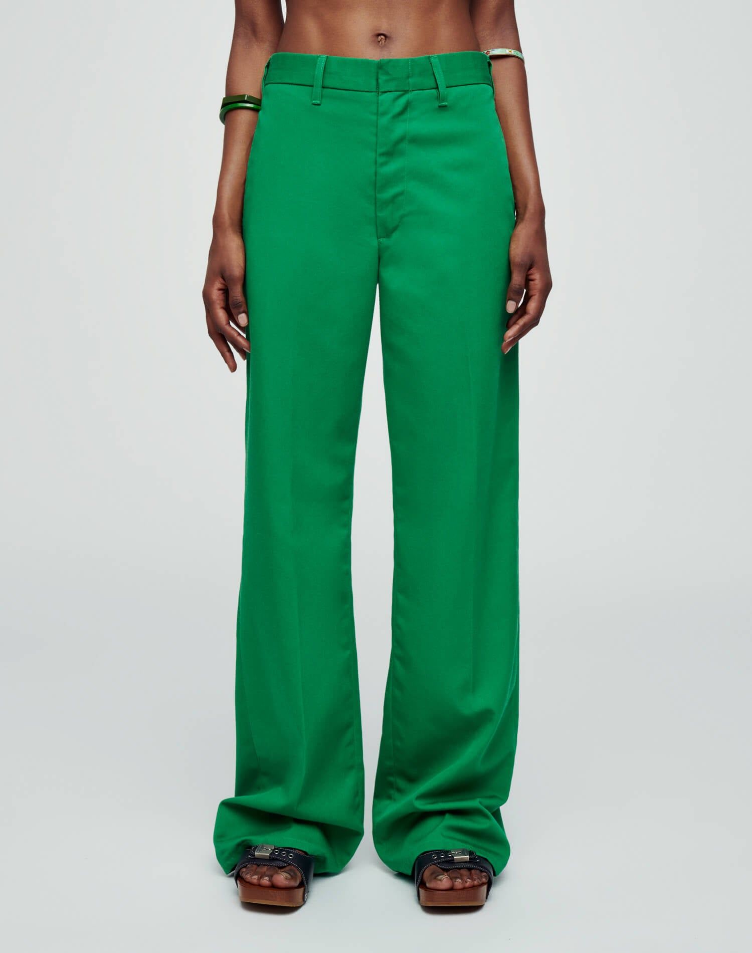 Super Wide Leg Trouser - Kelley Green sold by Re/Done