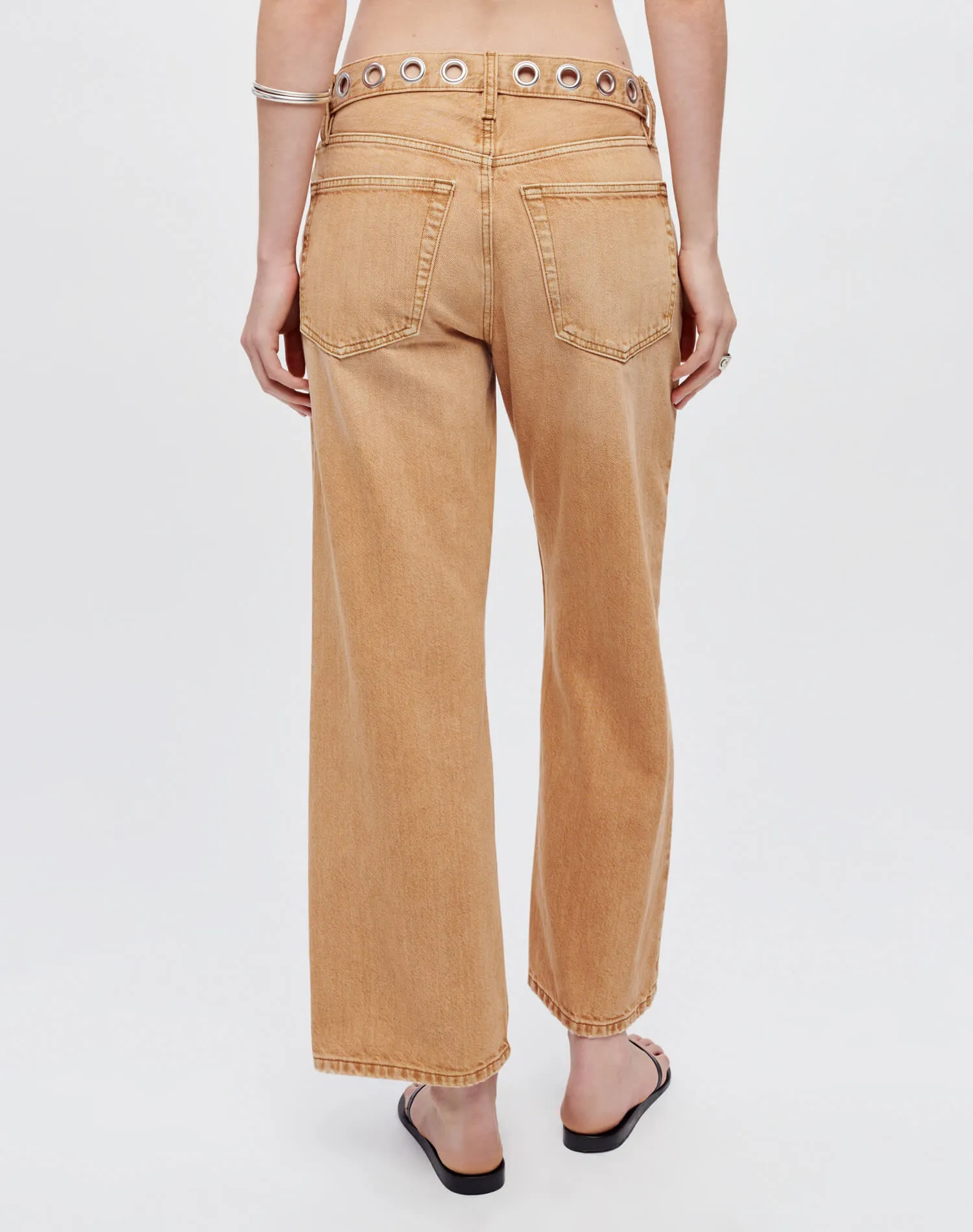 Loose Crop - Grommet Desert Sand sold by Re/Done product image thumbnail 4
