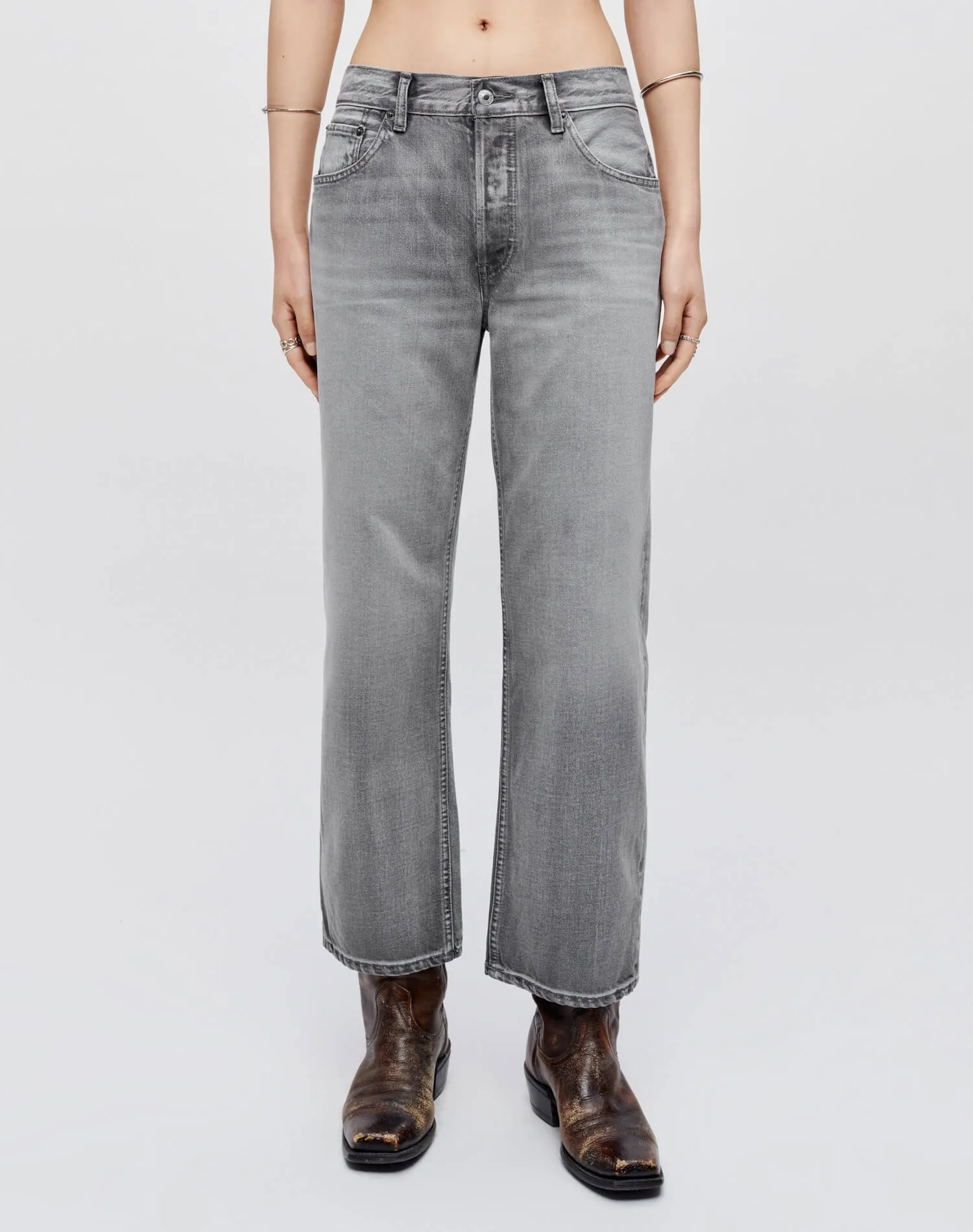 Loose Crop - Grigio sold by Re/Done