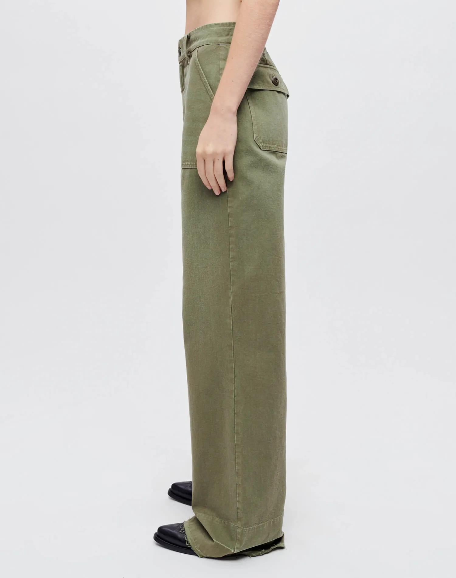 Baker Pant - Bayleaf sold by Re/Done product image thumbnail 3