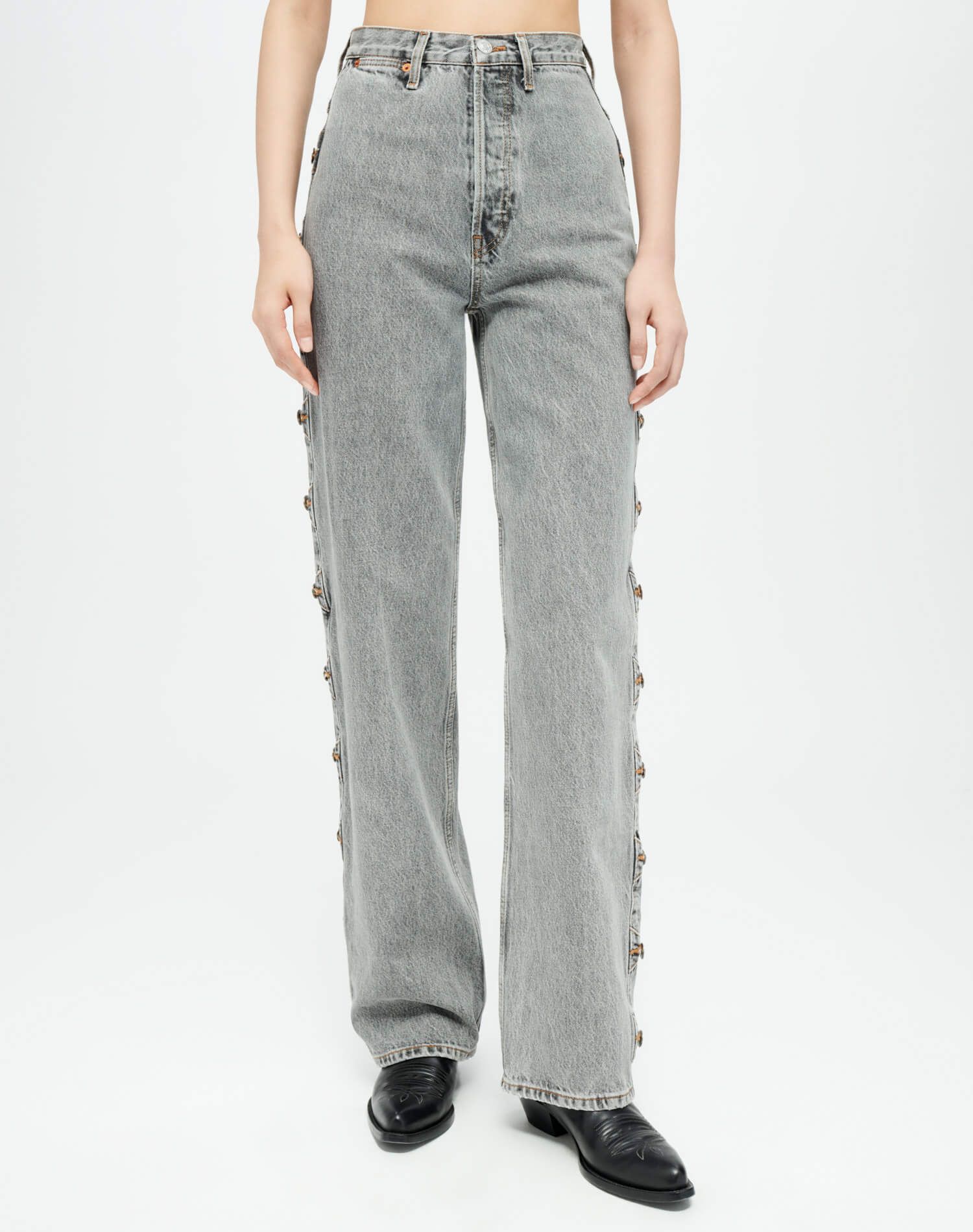 Western Loose Jean - Silver Back sold by Re/Done