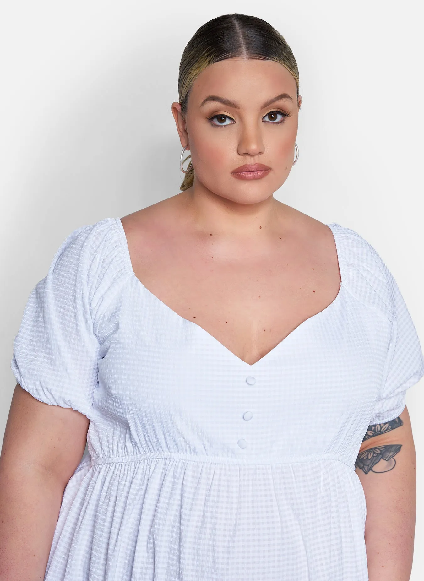 Corinne Puff Short Sleeve Tiered Maxi Dress - White sold by Rebdolls product image thumbnail 3