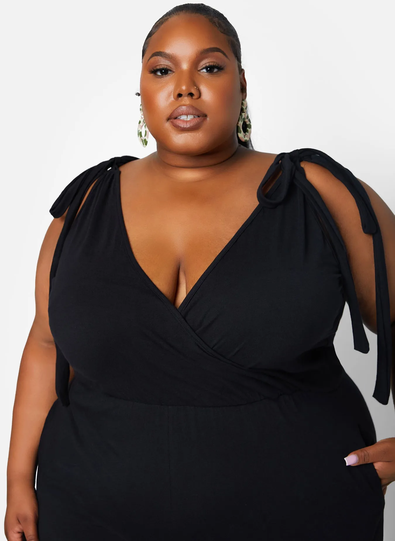 Good Evening Tie Strap Wide Leg Jumpsuit sold by Rebdolls product image thumbnail 4