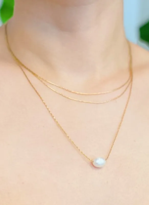 Pearl Pendant Necklace made by Rebdolls