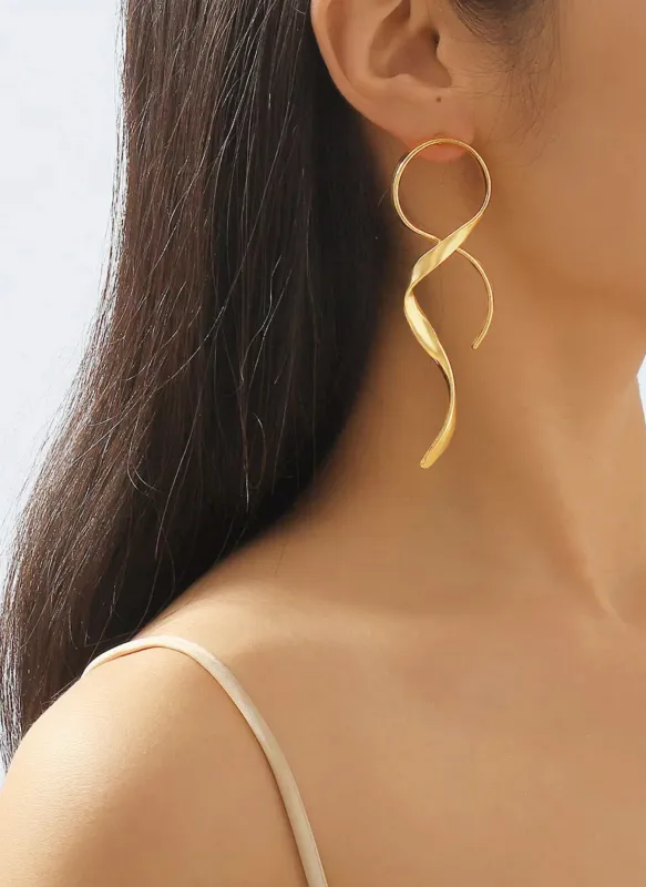 Alloy Spiral Drop Earrings made by Rebdolls