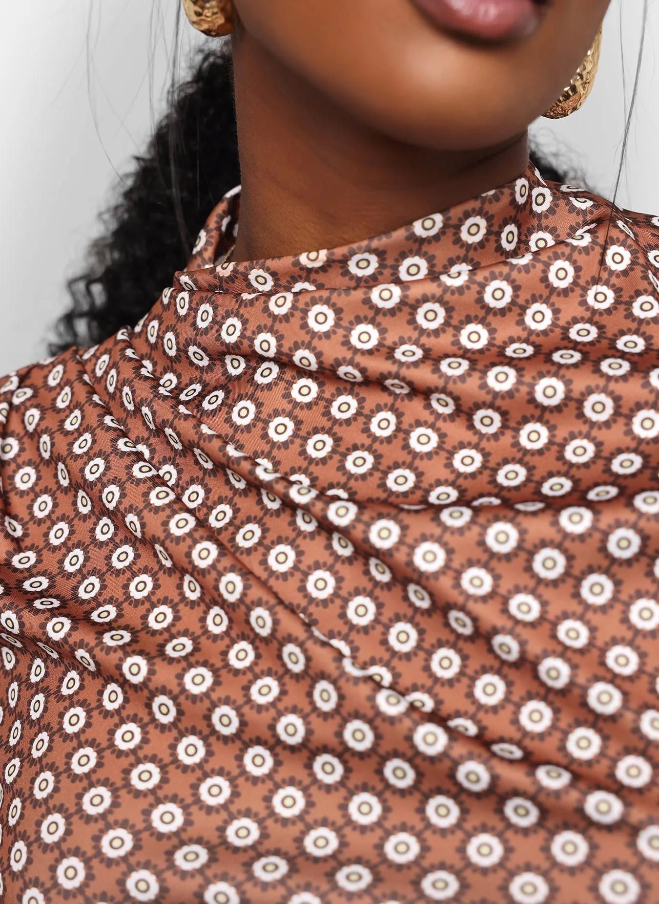 Daisy Floral Print Ruched Mock Neck Top sold by Rebdolls product image thumbnail 4