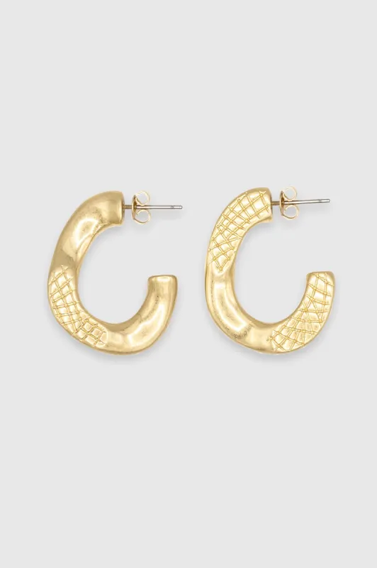 Textured Link Earring sold by Rebecca Minkoff