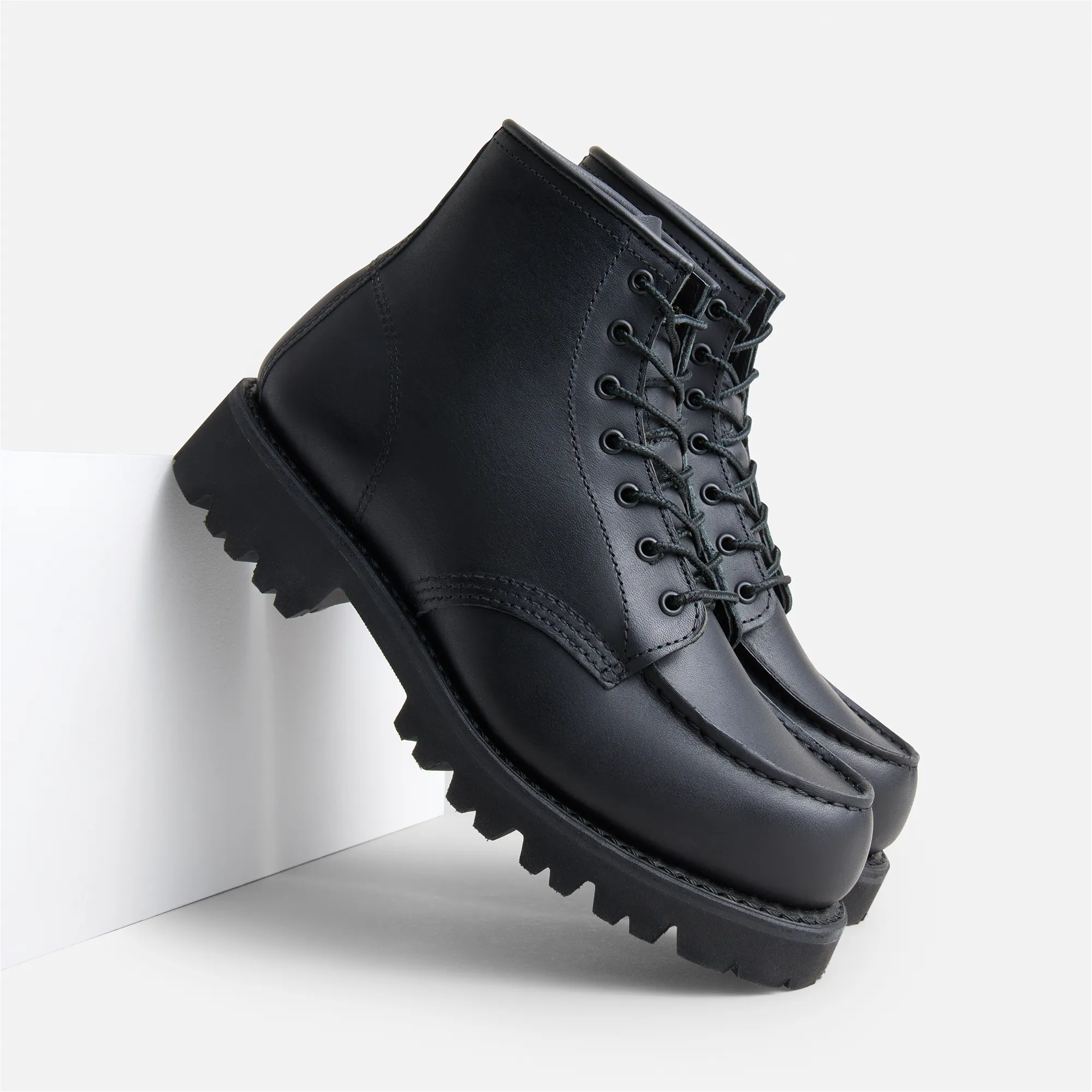 6-Inch Porter Moc Toe Women's Boots 3497 - Black Boundary sold by Red Wing Shoes product image thumbnail 5