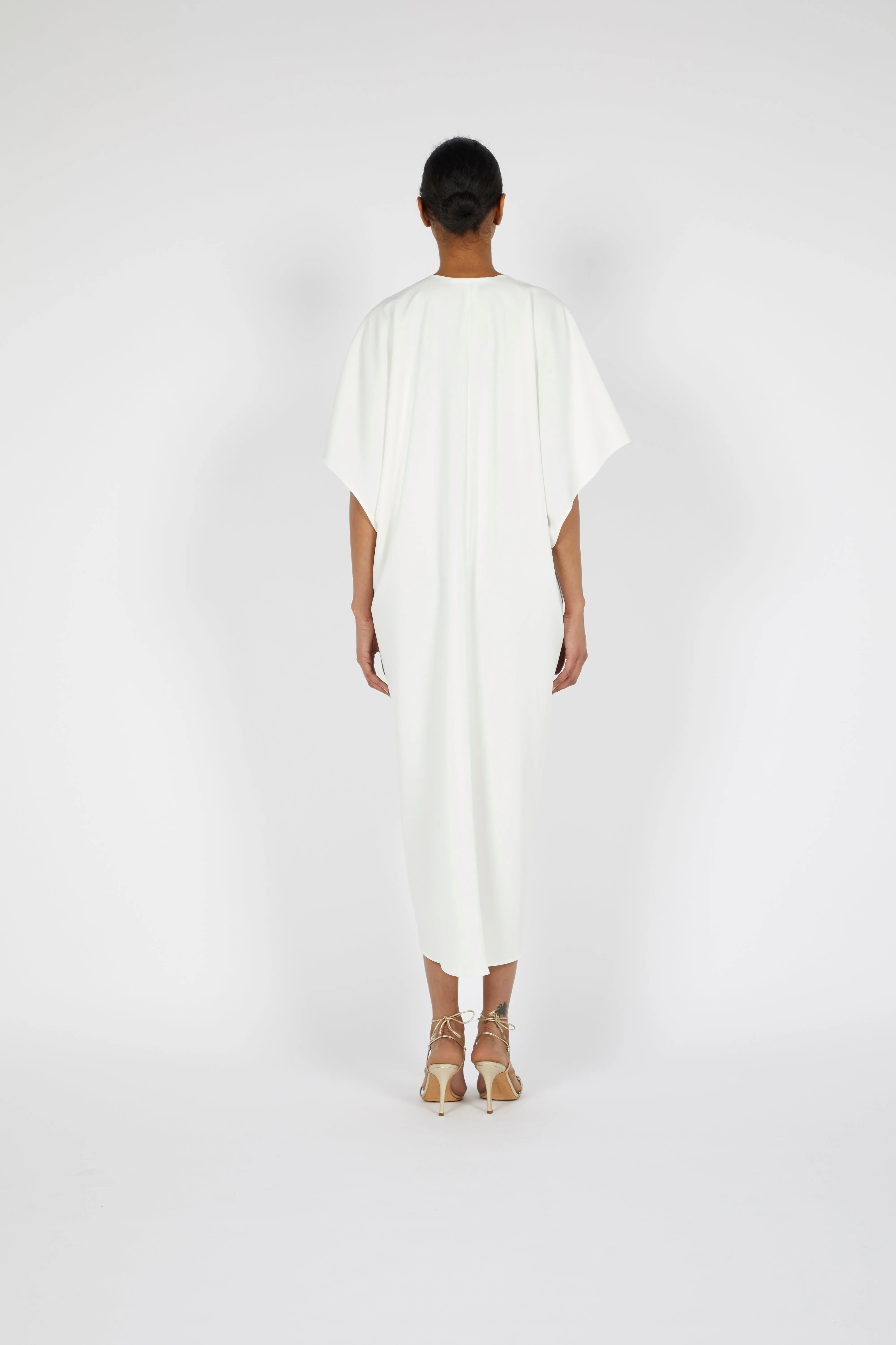 V-NECK MIDI CREPE KAFTAN (PRE-ORDER 6 WEEKS DELIVERY) sold by Reem Acra product image thumbnail 3