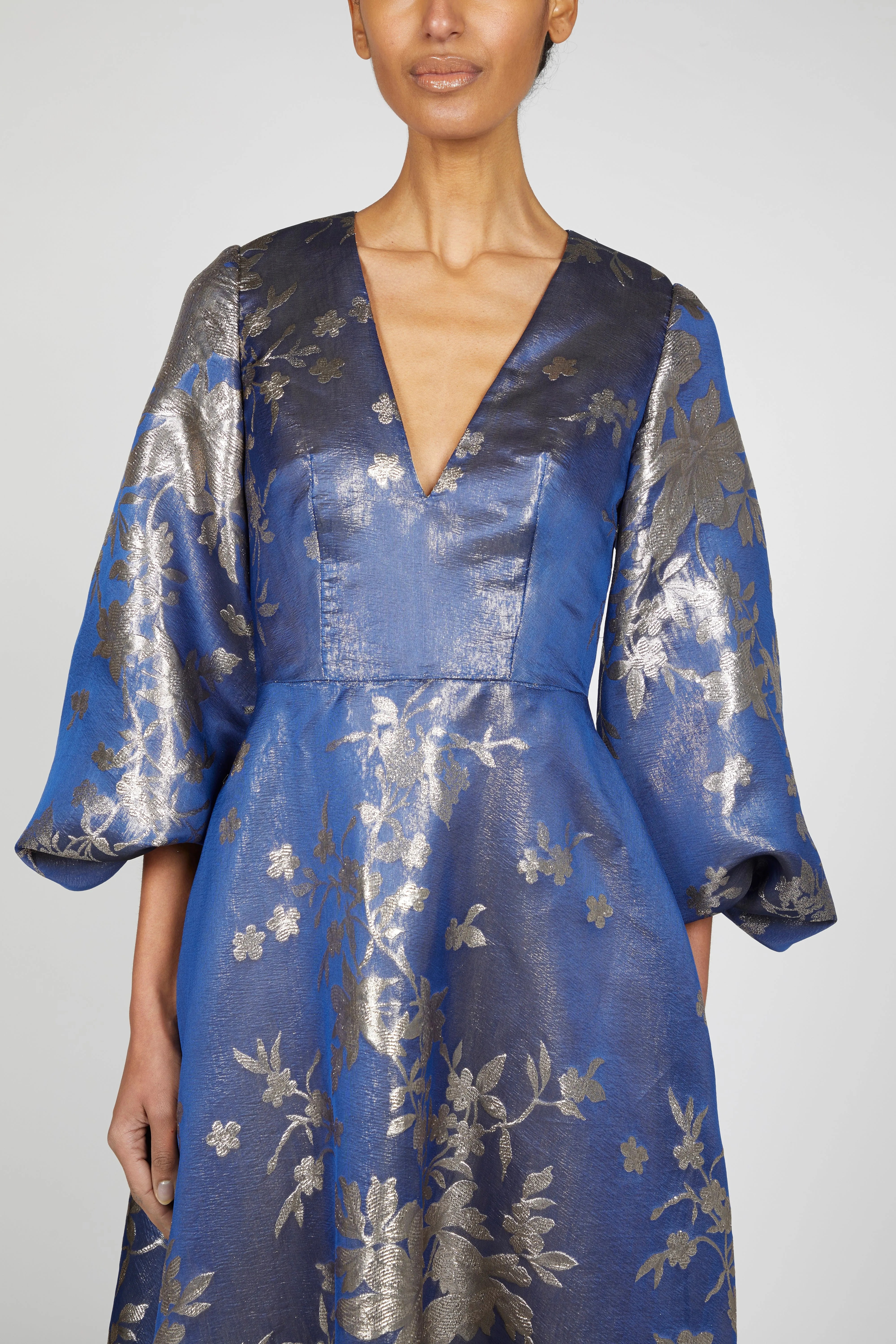 V-NECK BISHOP SLEEVE JACQUARD DRESS sold by Reem Acra product image thumbnail 5