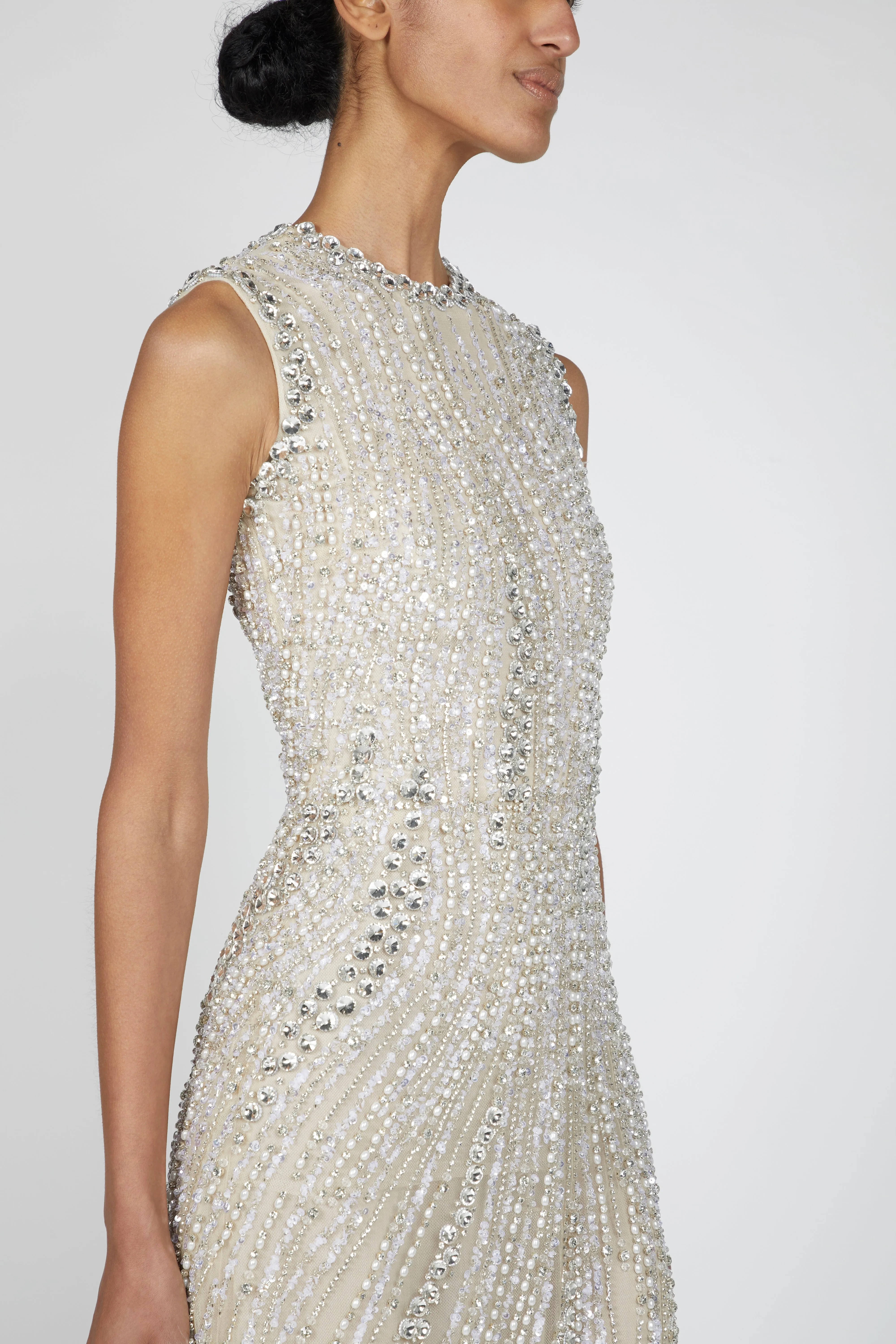 SLEEVELESS CRYSTAL AND PEARL EMBROIDERED GOWN sold by Reem Acra product image thumbnail 4