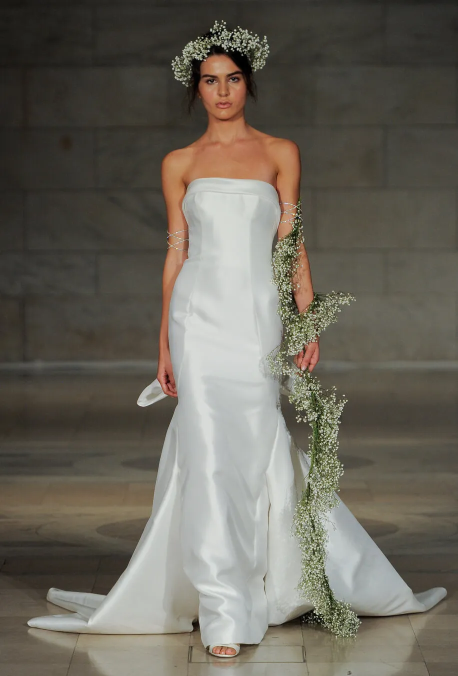 Embrace sold by Reem Acra