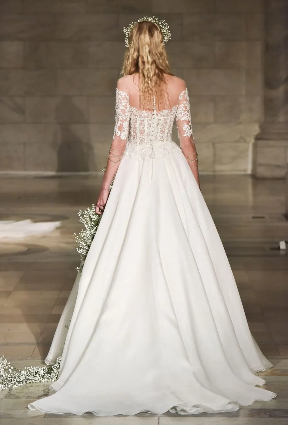 Beauty sold by Reem Acra product image thumbnail 2