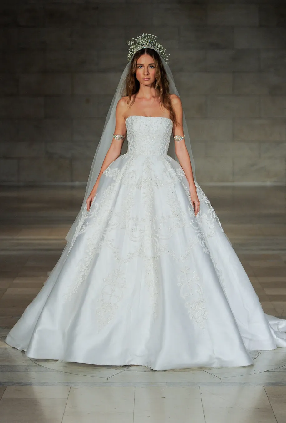 Magical sold by Reem Acra