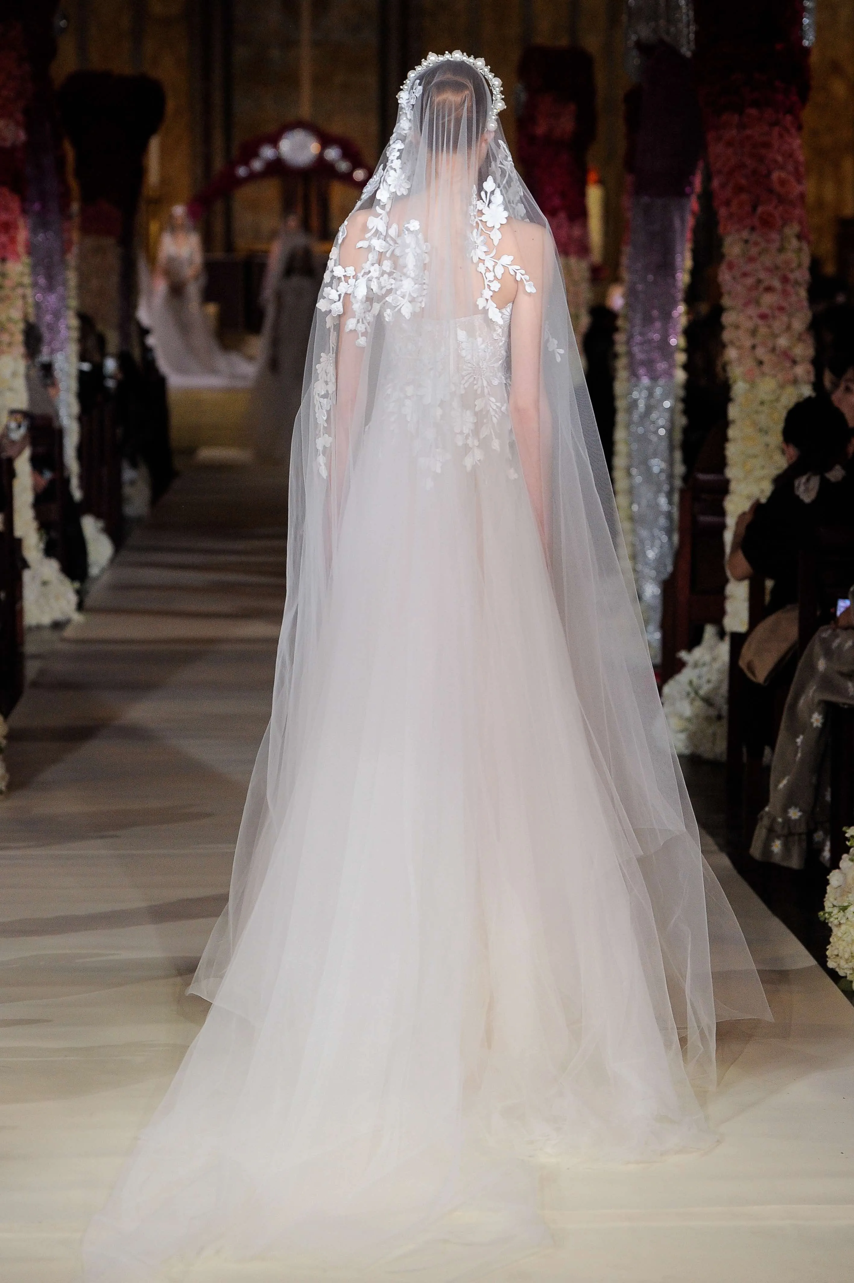 Promises sold by Reem Acra product image thumbnail 2
