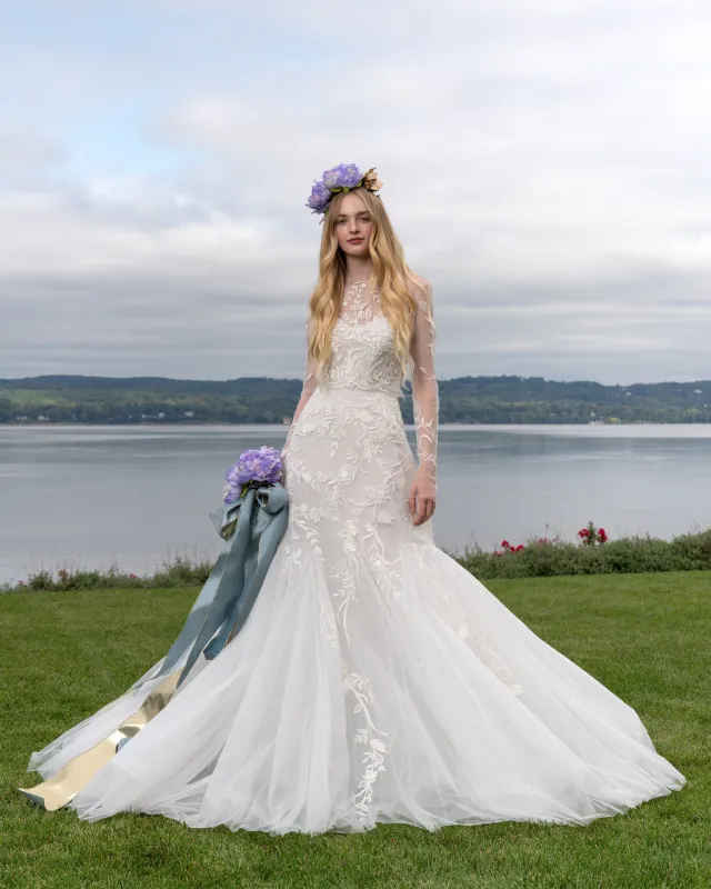 Surprise sold by Reem Acra