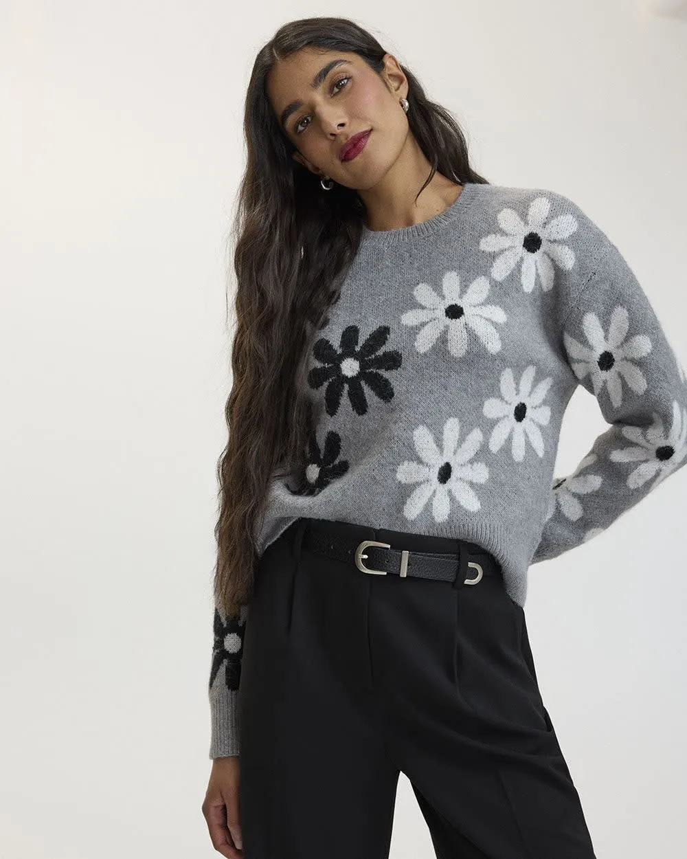 Long-Sleeve Crew-Neck Loose Sweater sold by Reitmans product image thumbnail 3