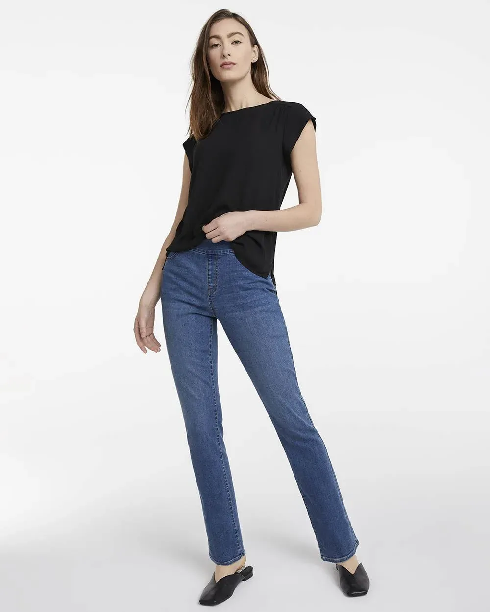 Mid-Rise Medium Wash Jean with Straight Leg, The Original Comfort sold by Reitmans product image thumbnail 4