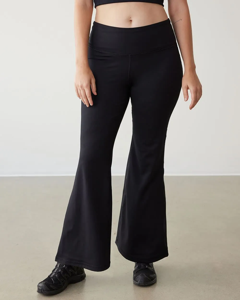 Pulse Flare Leg Pant, Hyba sold by Reitmans product image thumbnail 3