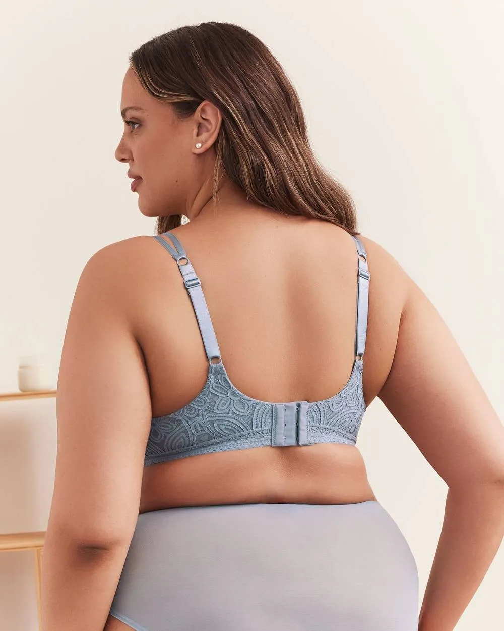 All-Lace Underwire Balconnette Bra with Double Straps - Déesse Collection sold by Reitmans product image thumbnail 2