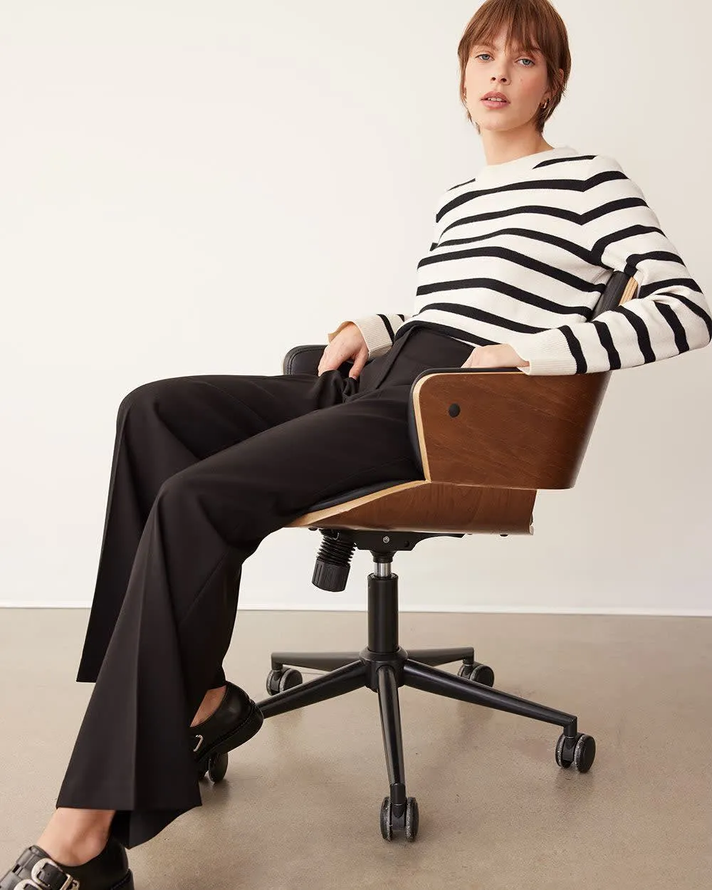 Straight-Leg High-Rise Pant - The Timeless sold by Reitmans product image thumbnail 5