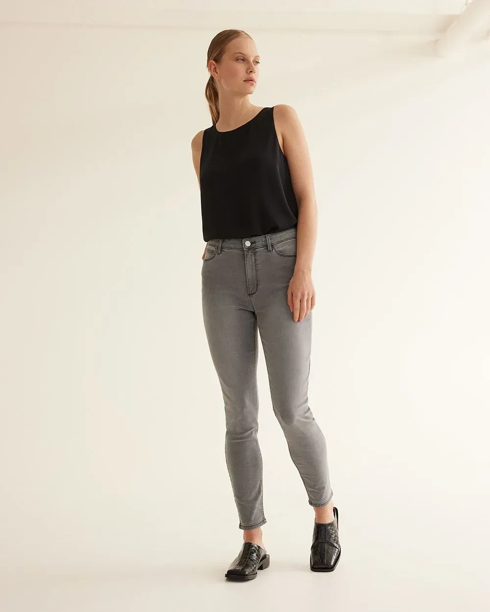 Skinny-Leg High-Rise Jean, Signature Soft - Tall sold by Reitmans product image thumbnail 5
