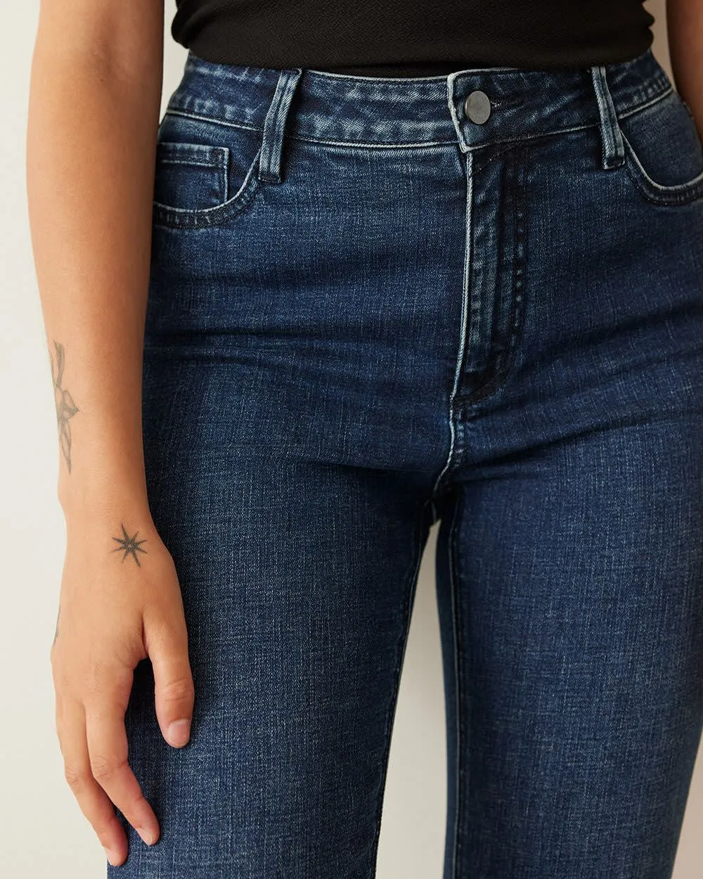 Skinny-Leg High-Rise Ankle Jean sold by Reitmans product image thumbnail 3