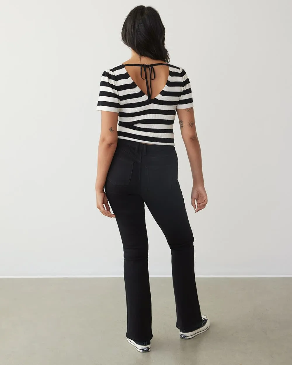 Boot-Leg Mid-Rise Jean - Tall sold by Reitmans product image thumbnail 2