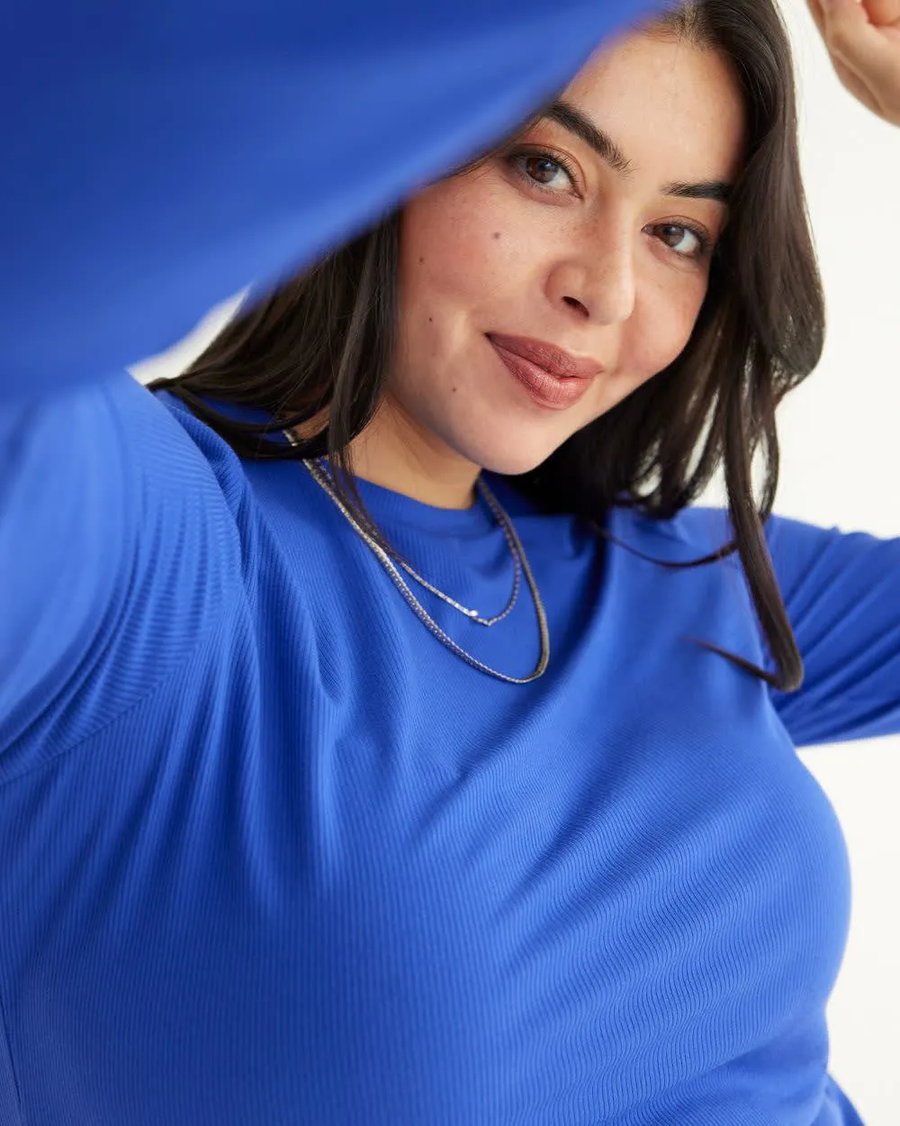 Long-Sleeve Crew-Neck Ribbed Tee sold by Reitmans product image thumbnail 4