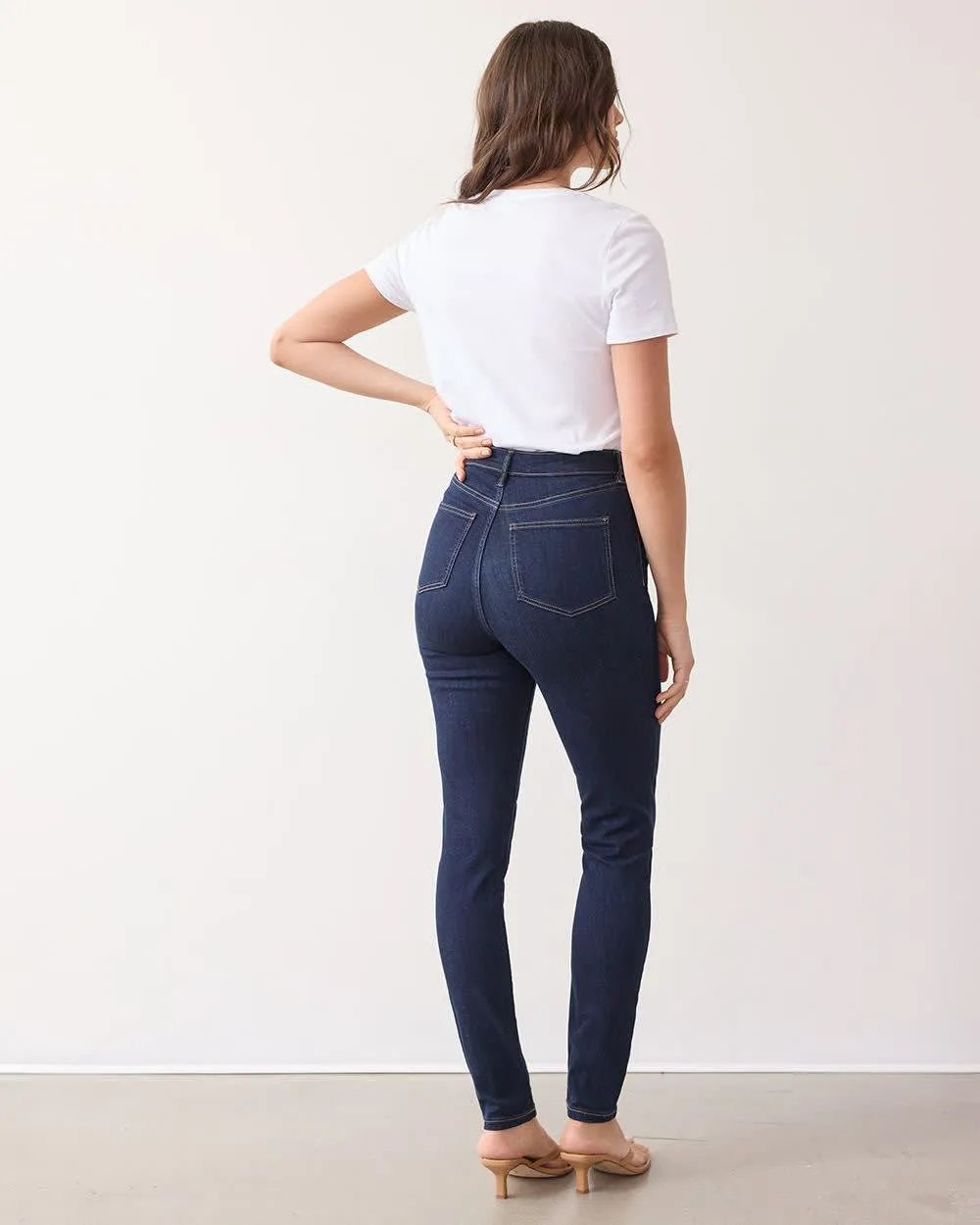 Skinny-Leg High-Rise Jean - The Signature (R) - Curvy Fit sold by Reitmans product image thumbnail 2