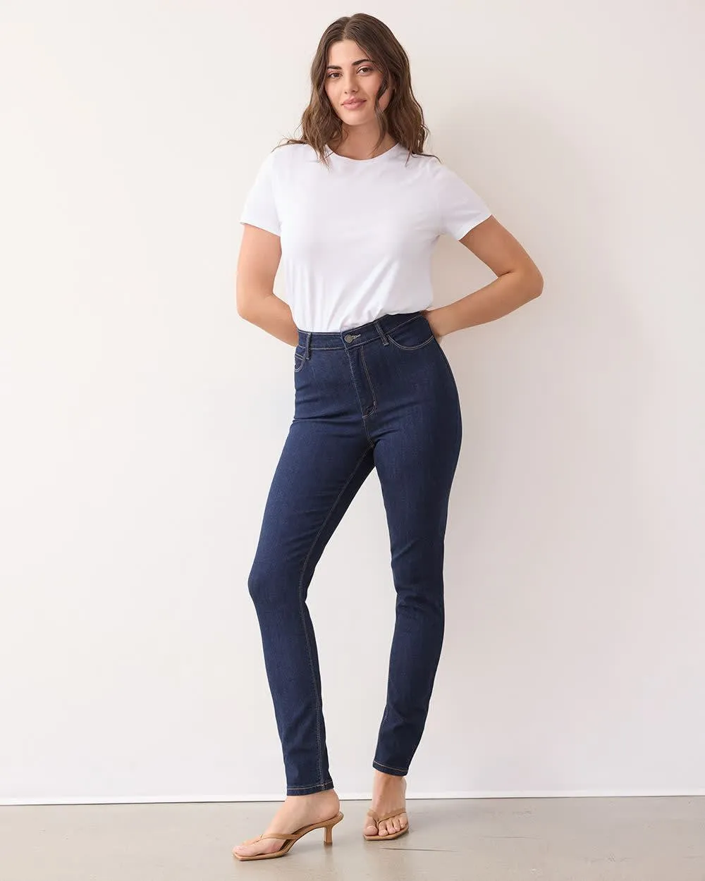 Skinny-Leg High-Rise Jean - The Signature (R) - Curvy Fit sold by Reitmans product image thumbnail 3