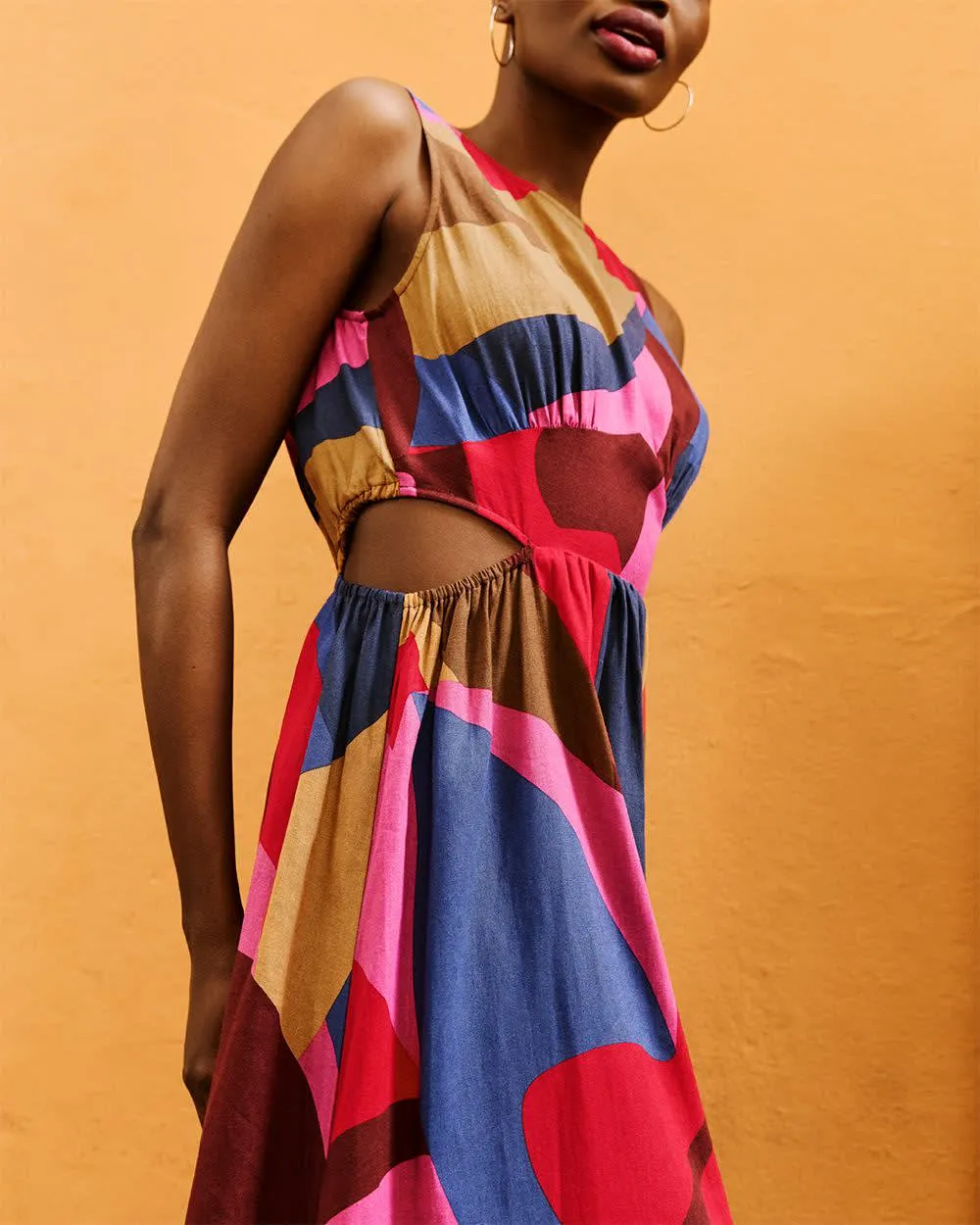 Sleeveless Linen Midi Dress with Crew Neckline sold by Reitmans product image thumbnail 5