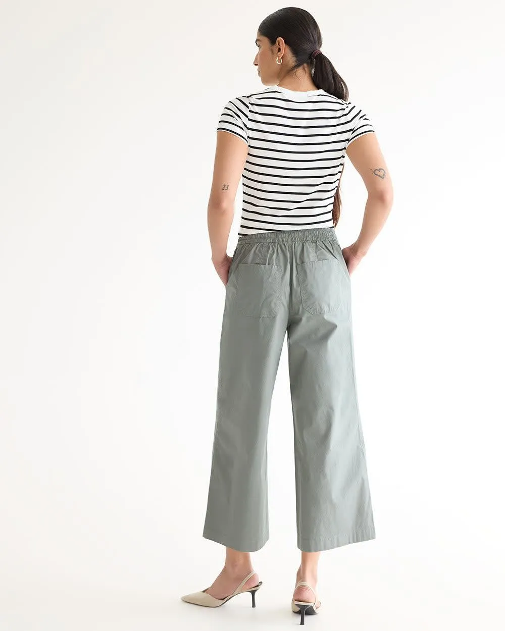 Wide-Leg Cropped High-Rise Poplin Pant sold by Reitmans product image thumbnail 2