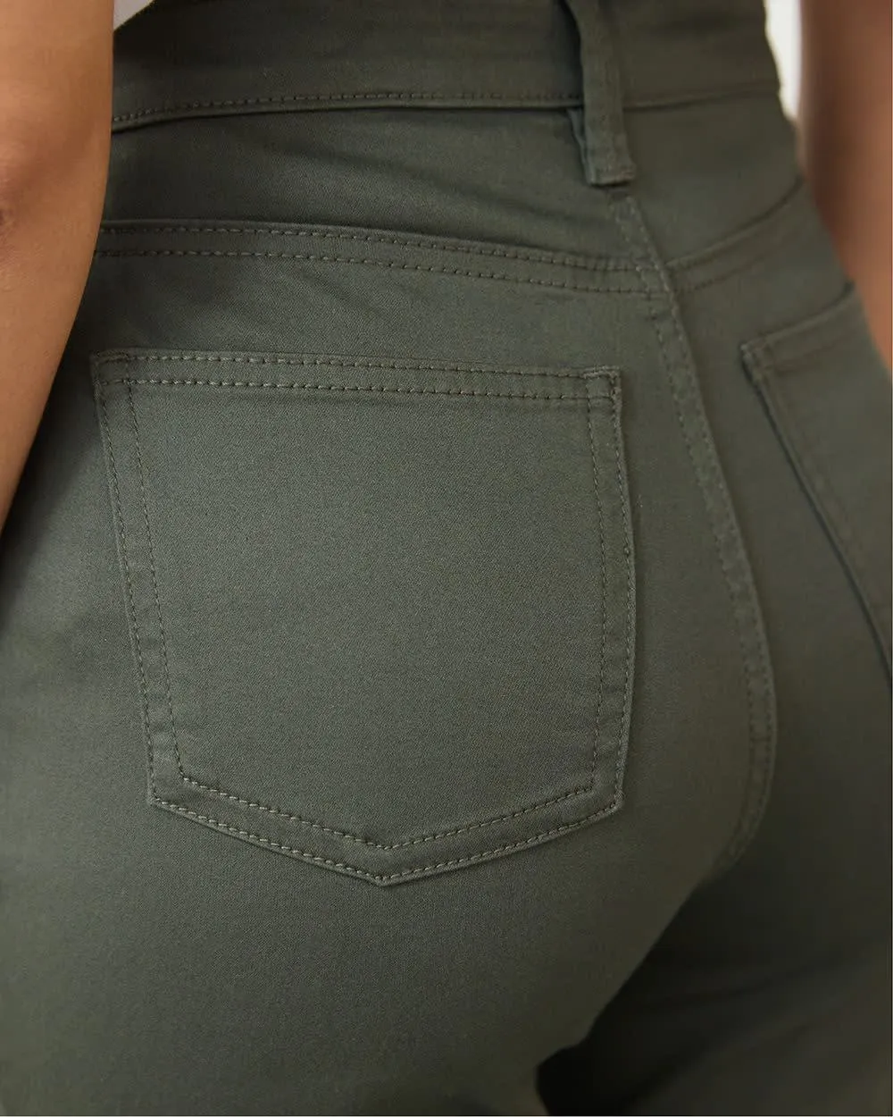 Skinny-Leg High-Rise Jean - The Signature (R) - Petite sold by Reitmans product image thumbnail 5