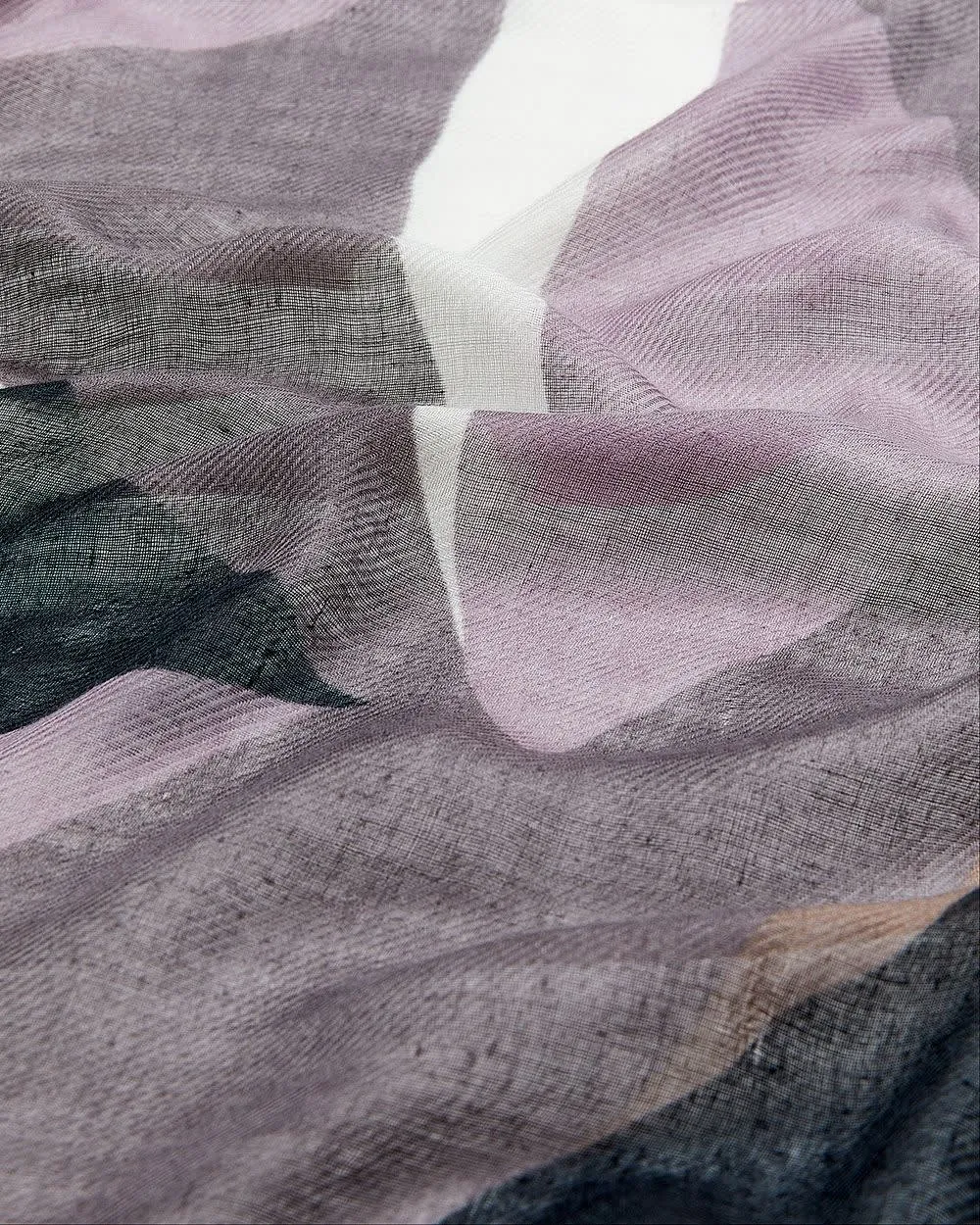 Scarf with Geometric Print sold by Reitmans product image thumbnail 3