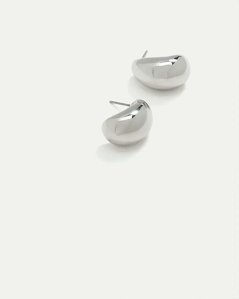 Small Curved Hoops sold by Reitmans product image thumbnail 3