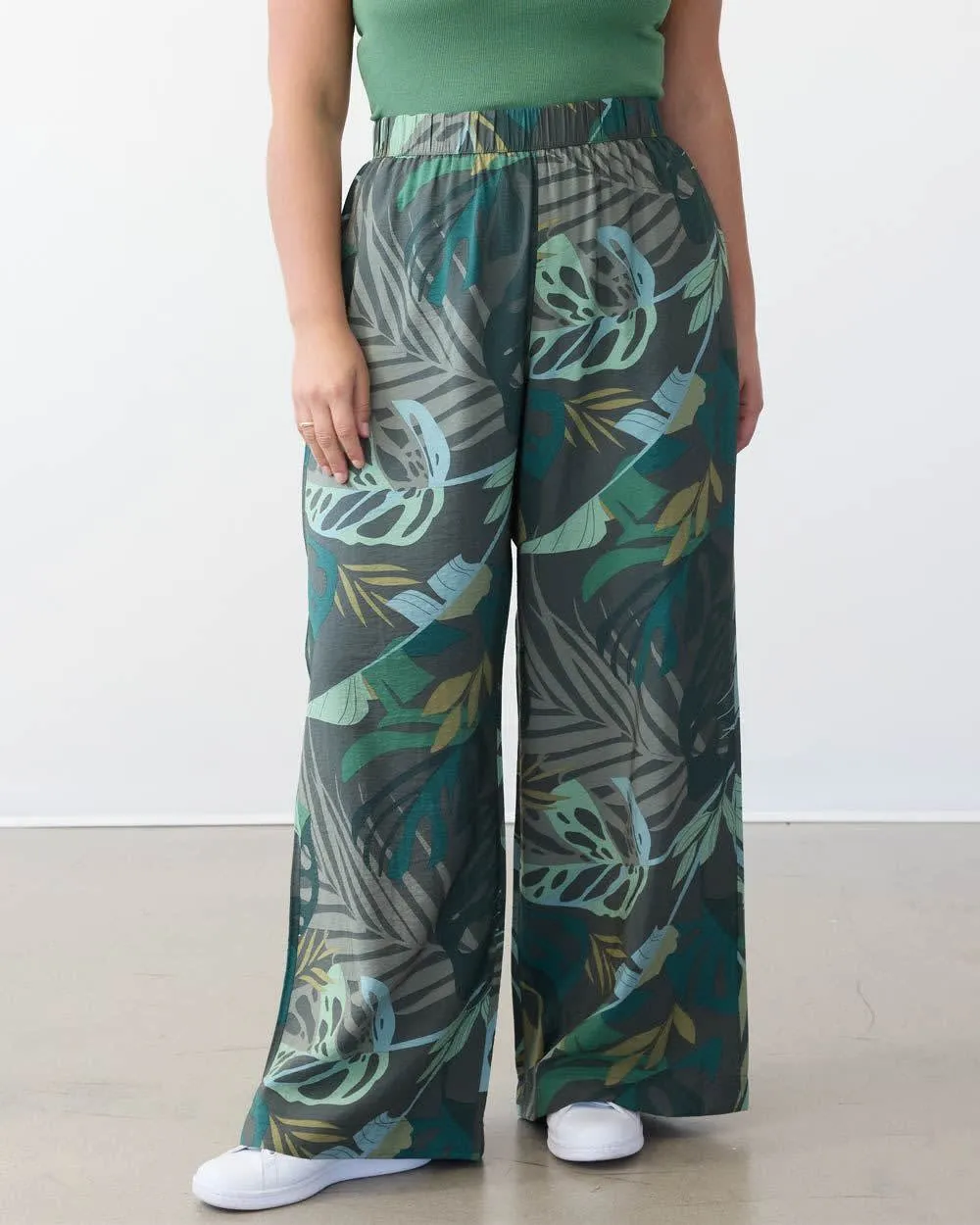 Wide-Leg Pant - Petite sold by Reitmans