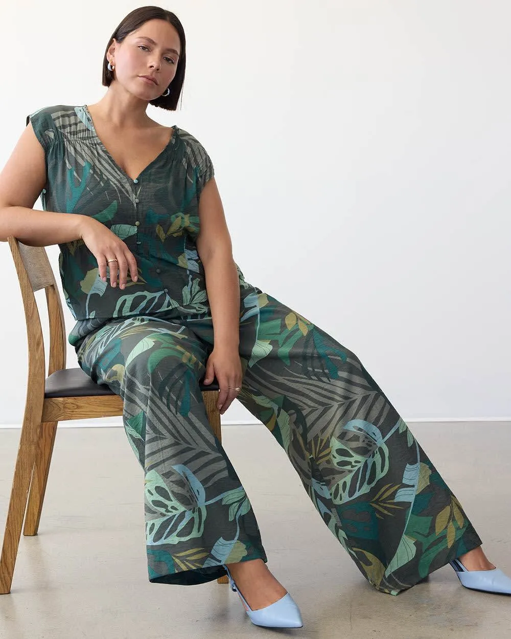 Wide-Leg Pant - Petite sold by Reitmans product image thumbnail 4