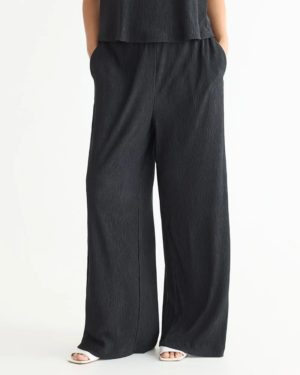 Wide-Leg High-Rise Pant sold by Reitmans