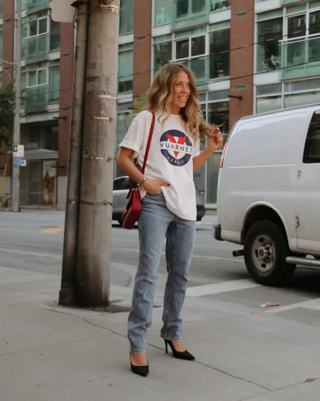 Straight-Leg Mid-Rise Jean - The Classic sold by Reitmans