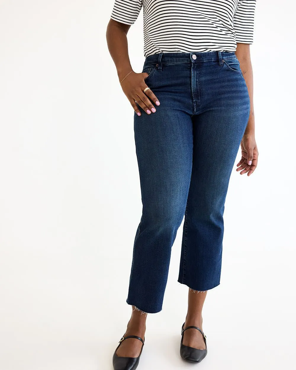 Flare-Leg Cropped Mid-Rise Jean - Petite sold by Reitmans product image thumbnail 4