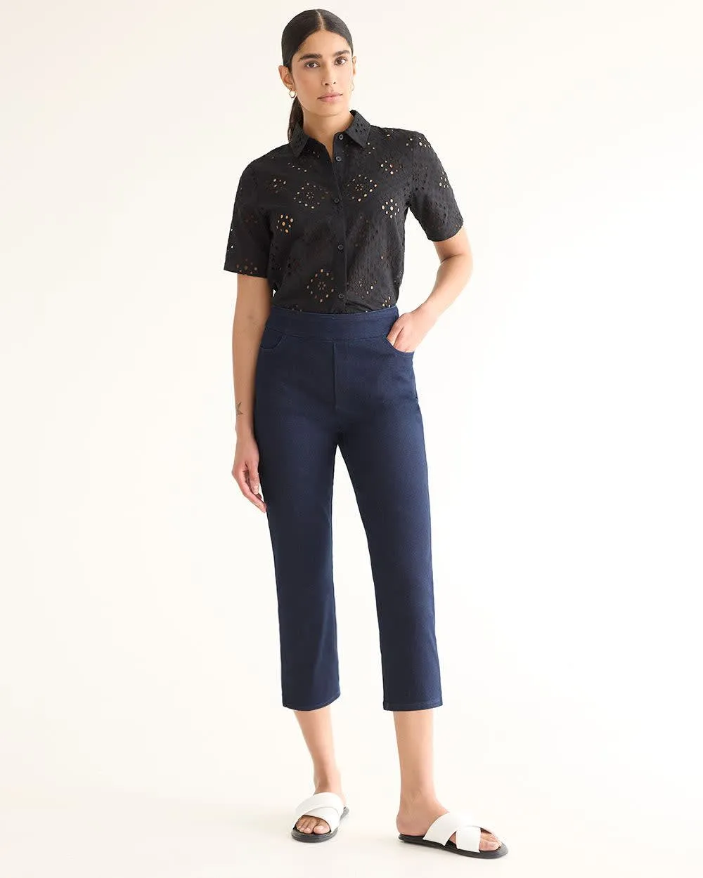 Slim-Leg Mid-Rise Cropped Jean sold by Reitmans product image thumbnail 3