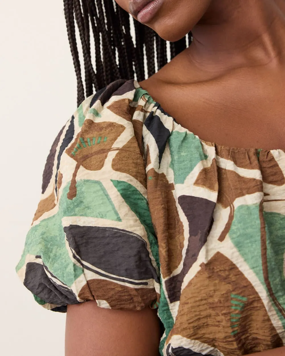 Short-Puffy-Sleeve Tiered Midi Dress sold by Reitmans product image thumbnail 5