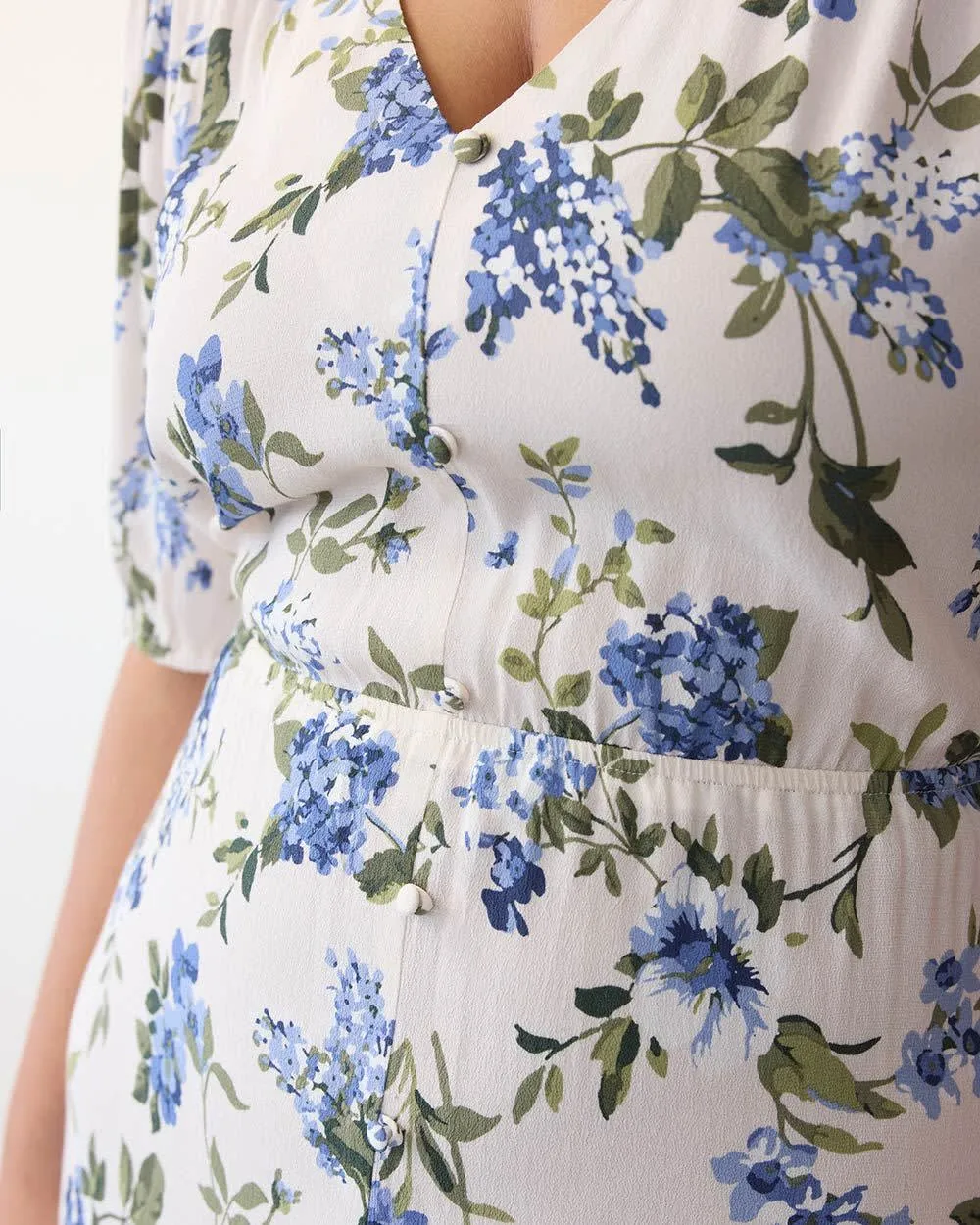 Buttoned-Down Dress with Short Flutter Sleeves sold by Reitmans product image thumbnail 4