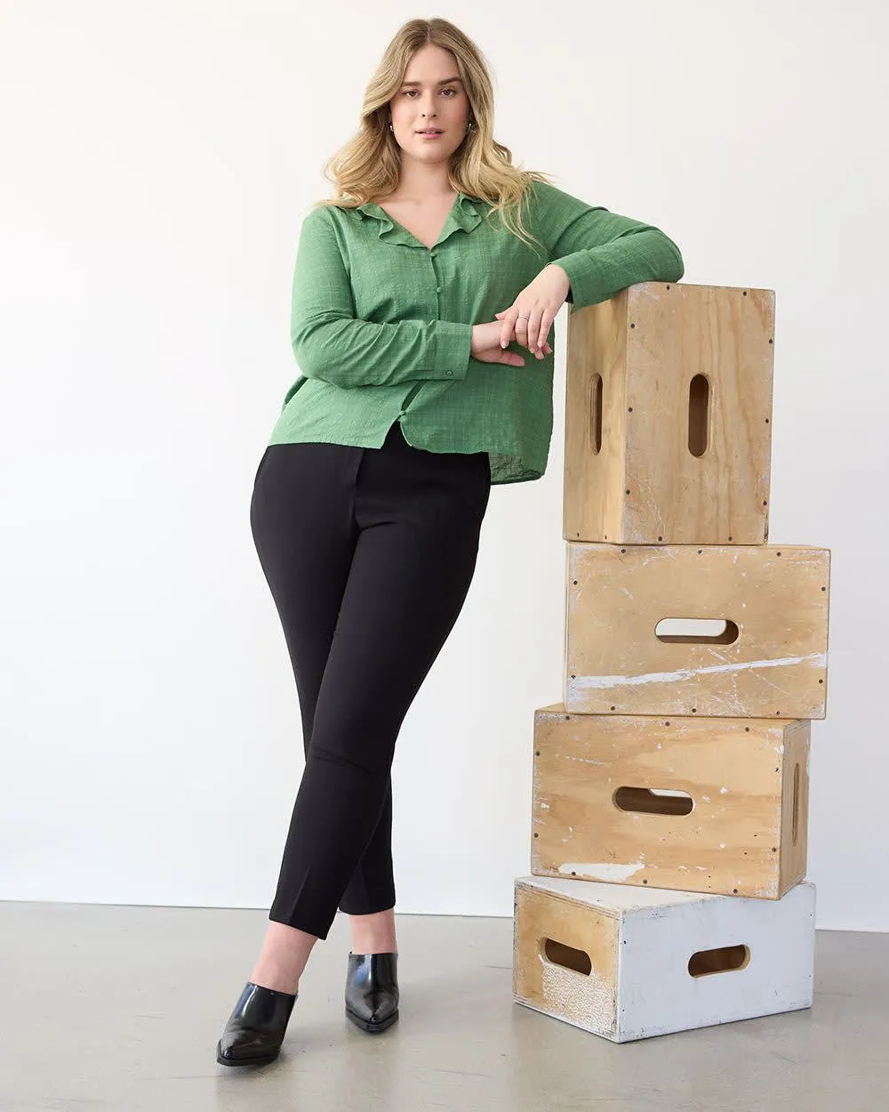 Tapered-Leg High-Rise Twill Pant sold by Reitmans product image thumbnail 4