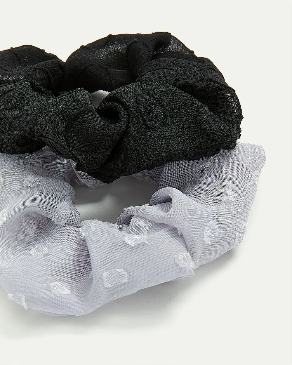 Large Scrunchies - Set of 2 sold by Reitmans product image thumbnail 4