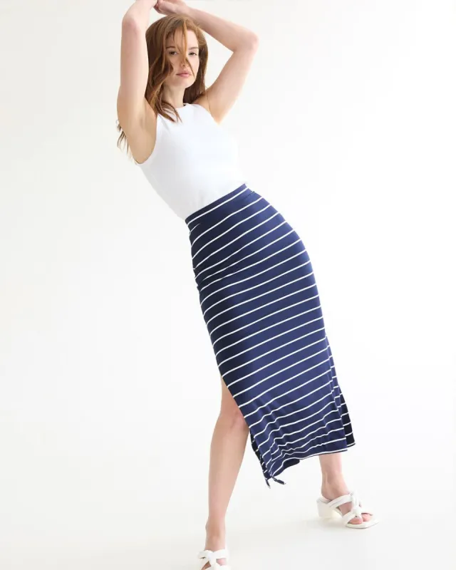 Pull-On Maxi Skirt with Side Slit sold by Reitmans